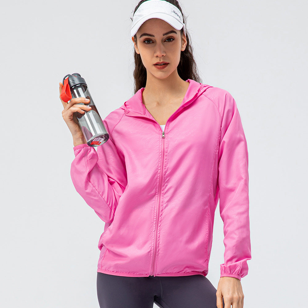 Damen Leichte Sportjacke mit Kapuze und atmungsaktiven Eigenschaften WW