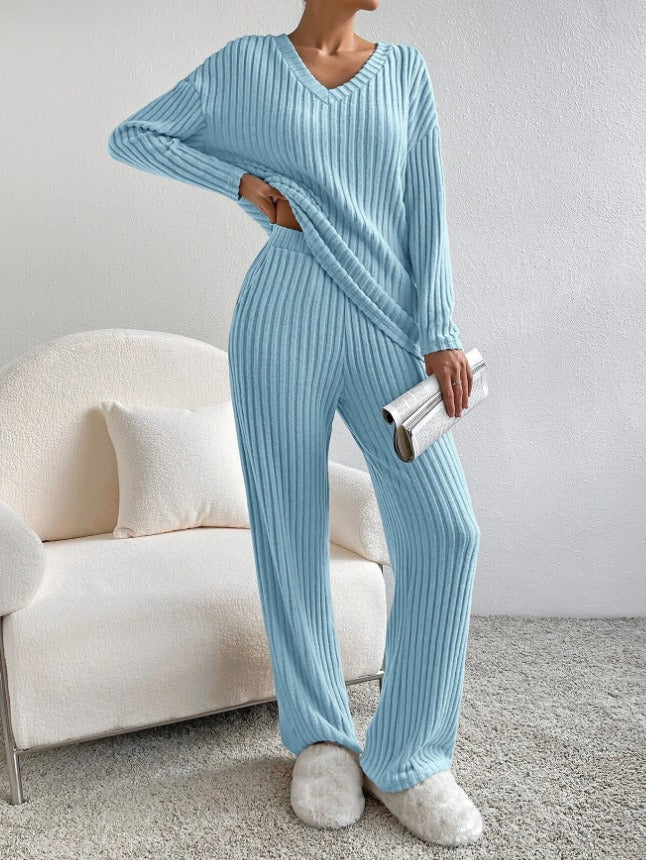 Damen bequemer Strickanzug aus hochwertigem Baumwollmix mit modernem Rippenmuster WW