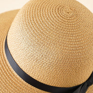 Damen Eleganter Sonnenhut mit breiter Krempe und stilvollem Satinband WW