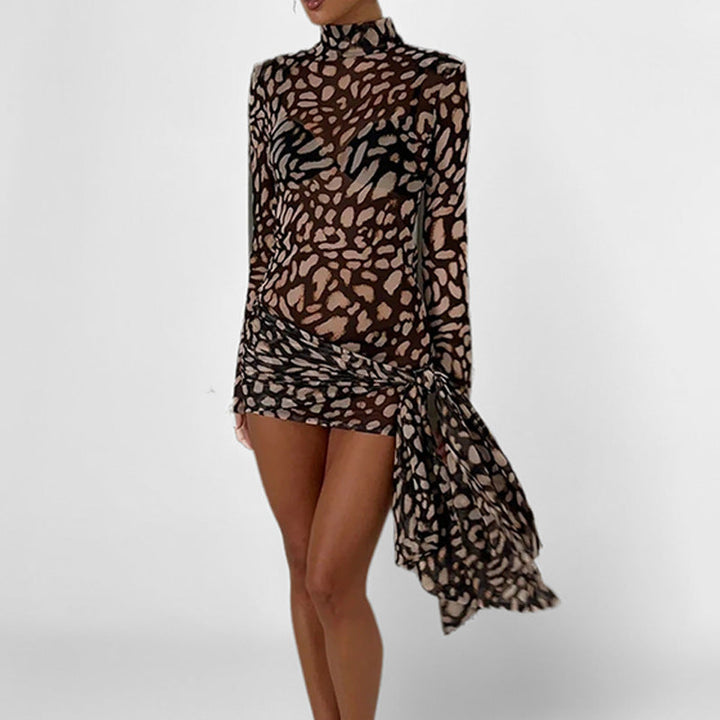 Damen Minikleid mit transparentem Mesh-Design und asymmetrischem Saum W&W Mode