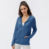 Damen Atmungsaktive Funktionsjacke mit Kapuze und Reißverschluss WW