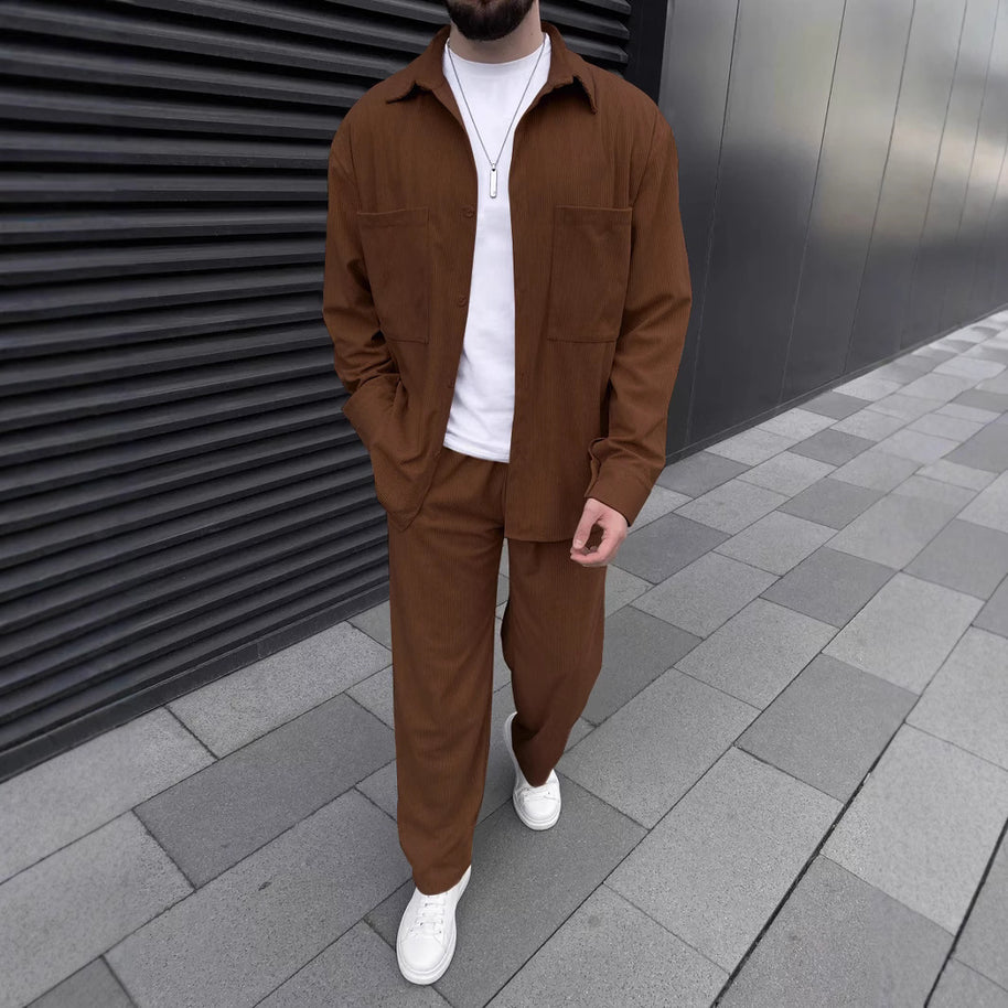 Herren Freizeitanzug mit modischem Streifenmuster und praktischen Taschen WW