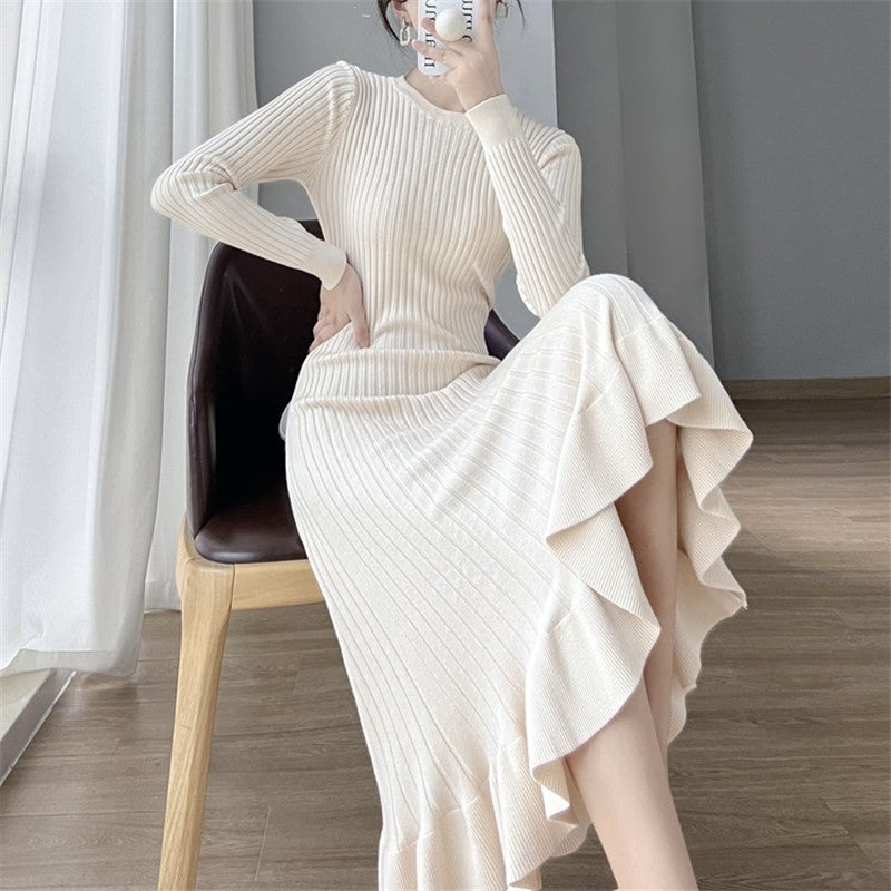 Damen Strickkleid mit eleganter Rippstruktur und fließendem Saum WW