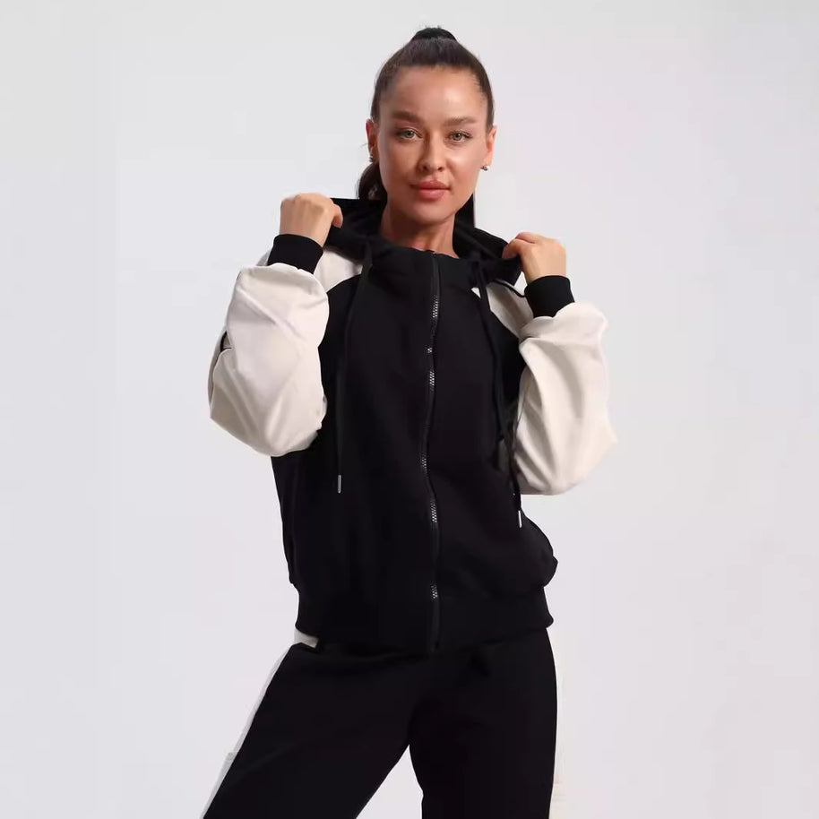 Damen Sportliches und gemütliches Kapuzenjacken-Set WW