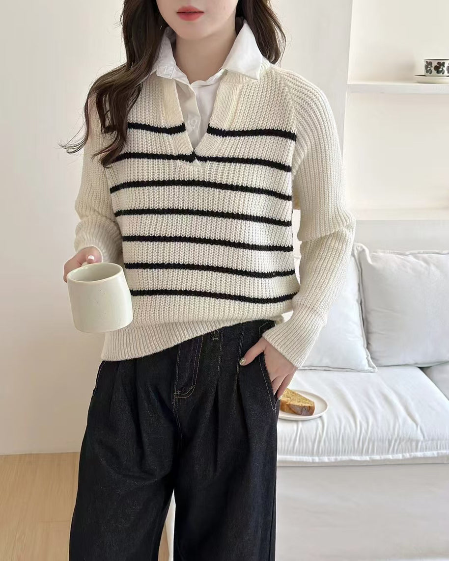 Damen Strickpullover mit V-Ausschnitt und gestreiftem Design WW