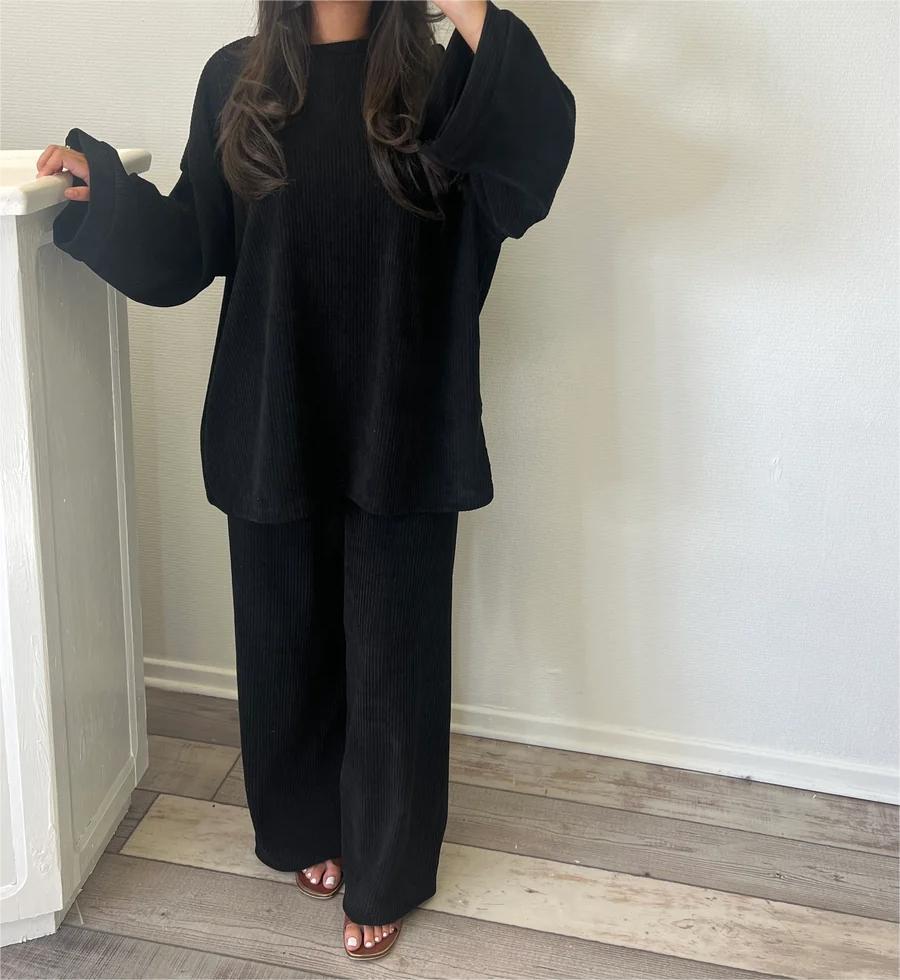 Damen Bequemes und stylisches Lounge-Set aus Rippstrick WW