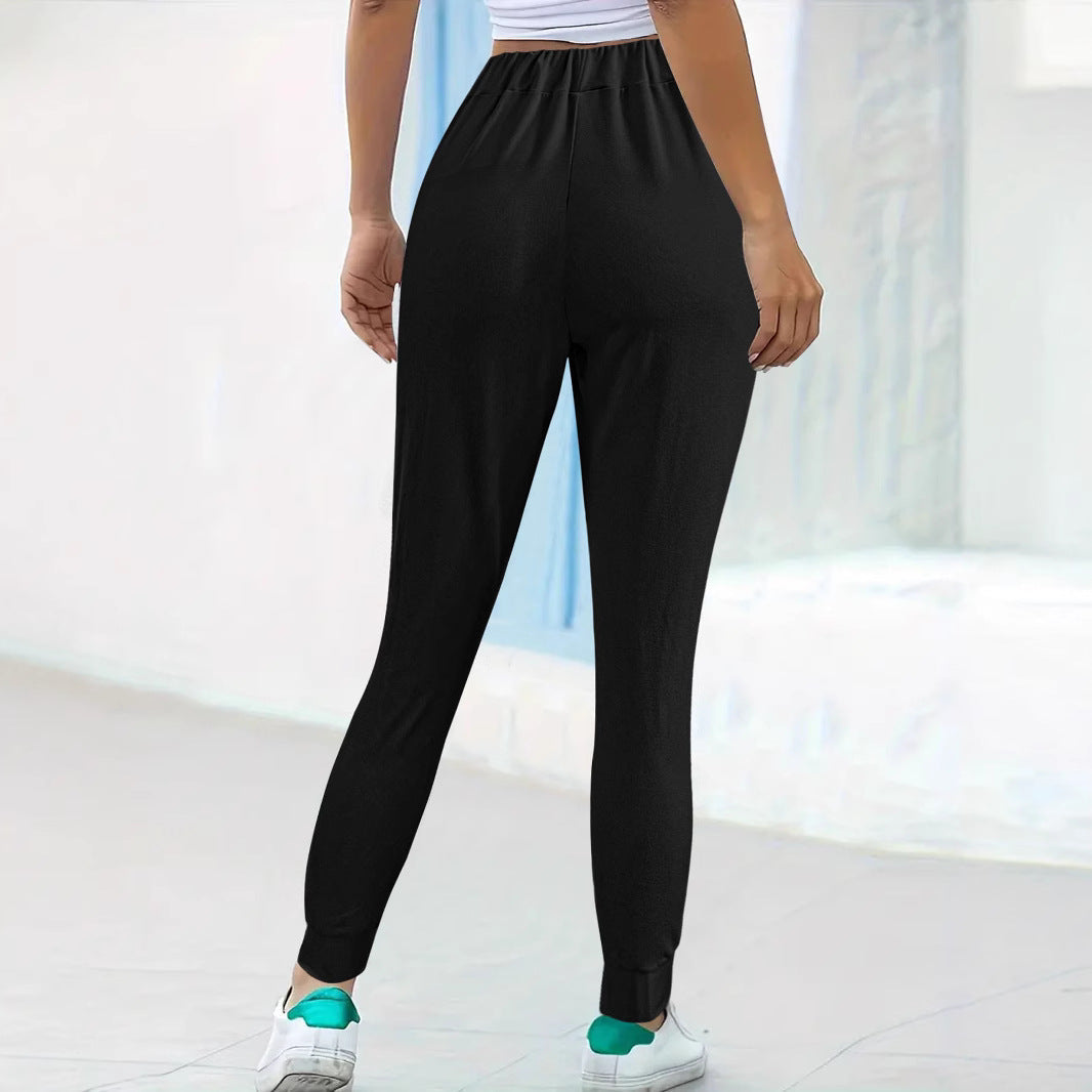 Damen Jogginghose mit elastischem Bund und praktischen Seitentaschen W&W Mode