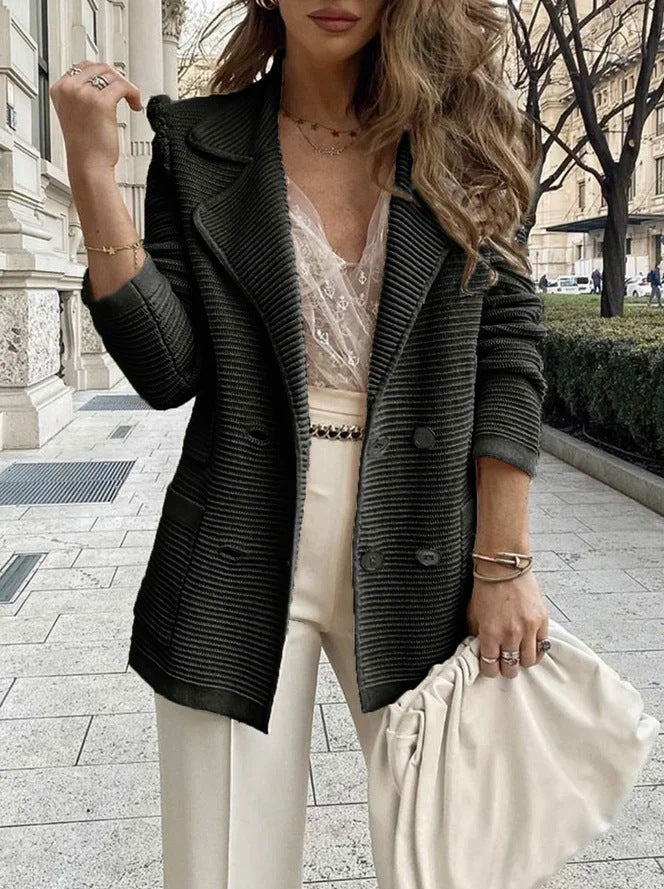 Damen Strickblazer mit doppelter Knopfleiste und eleganter Textur WW