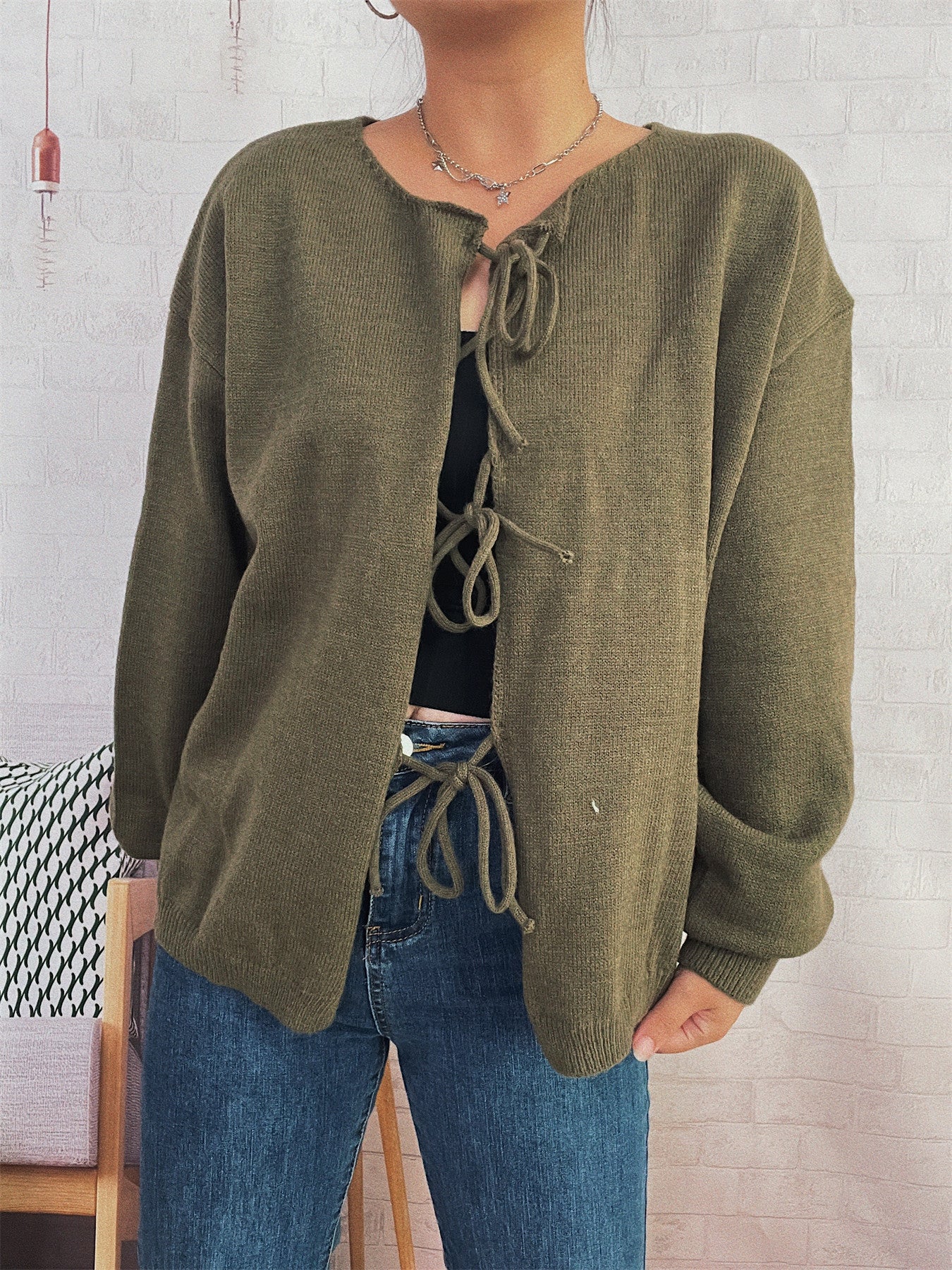 Damen Strickjacke mit dekorativem Schnürdesign und weitem Schnitt WW