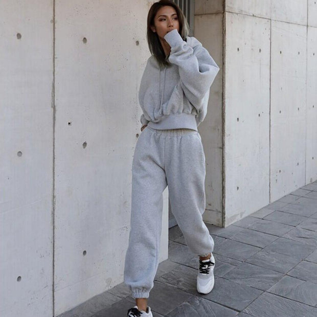 Damen Bequemer Kapuzenpullover mit lässigem Schnitt und praktischen Taschen WW
