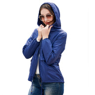 Damen sportliche Windbreaker-Jacke mit verstellbarer Kapuze und elastischen Bündchen WW