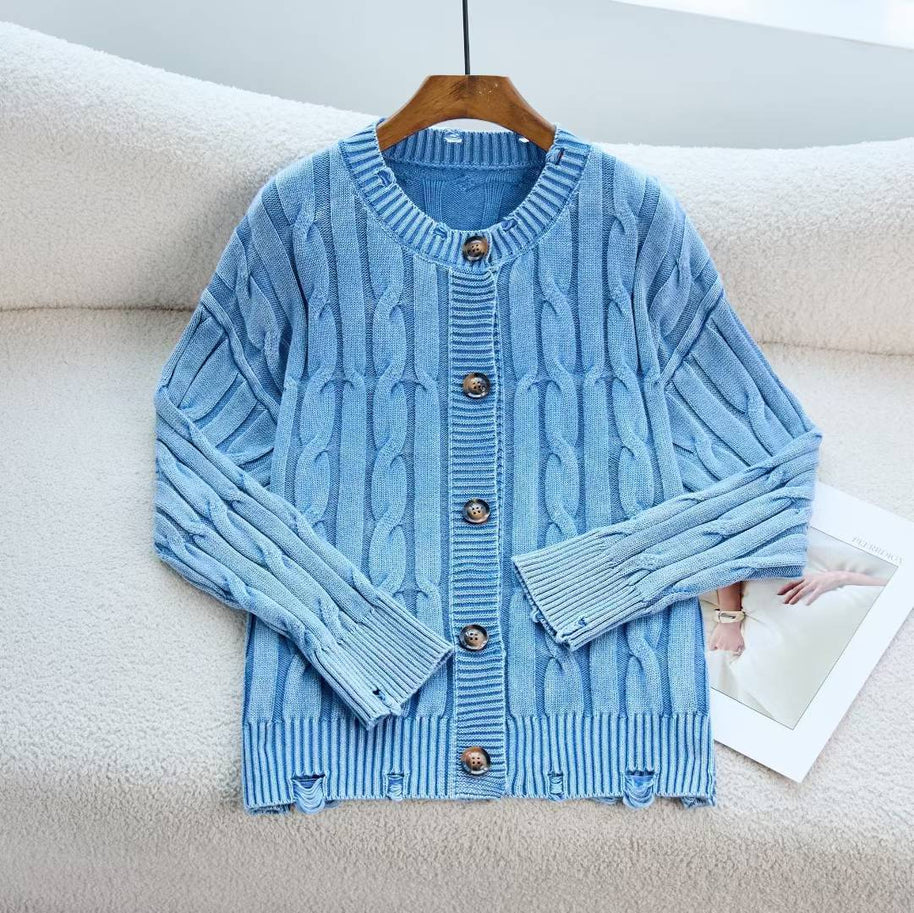 Damen Strickjacke mit strukturiertem Zopfmuster und eleganten Holzknöpfen WW