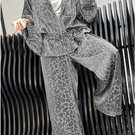 Damen sportlicher Freizeitanzug mit elegantem Leopardenmuster und weiten Hosen WW