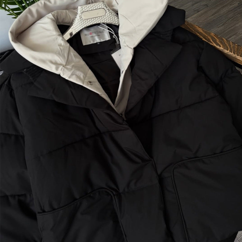 Damen Steppjacke mit großzügiger Kapuze und modernem Schnitt WW