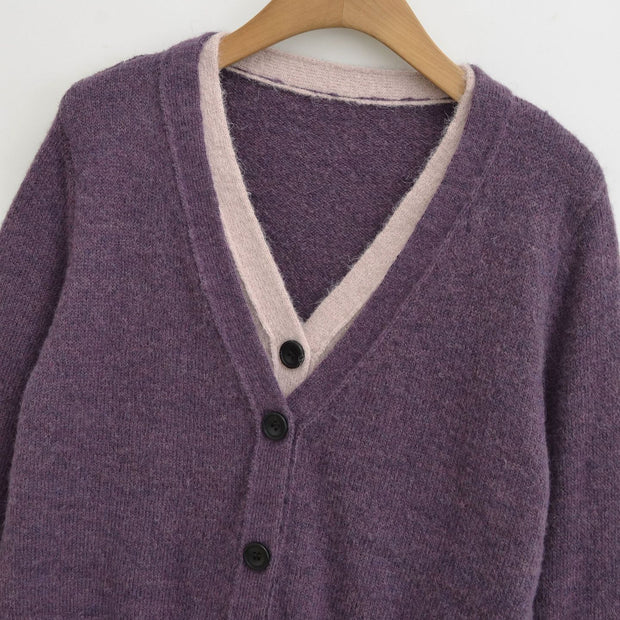 Damen Strickjacke mit V-Ausschnitt und kontrastierenden Details WW