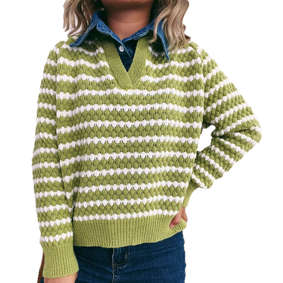 Damen Strickpullover mit tiefem V-Ausschnitt und markantem Streifenmuster WW