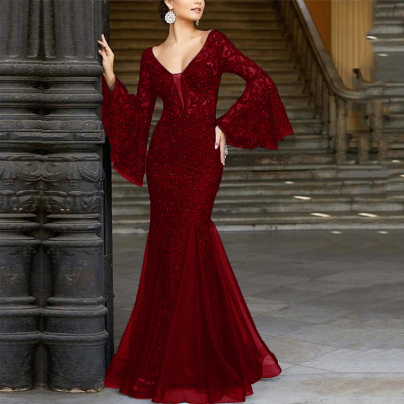 WW | Spitzenbesticktes schwarzes Meerjungfrau Kleid Slim für den Abend