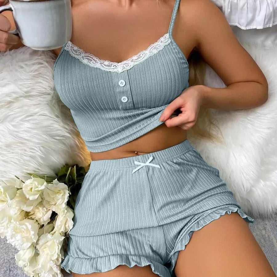 Damen Pyjama-Set mit romantischer Rippstruktur und Spitzenakzenten WW