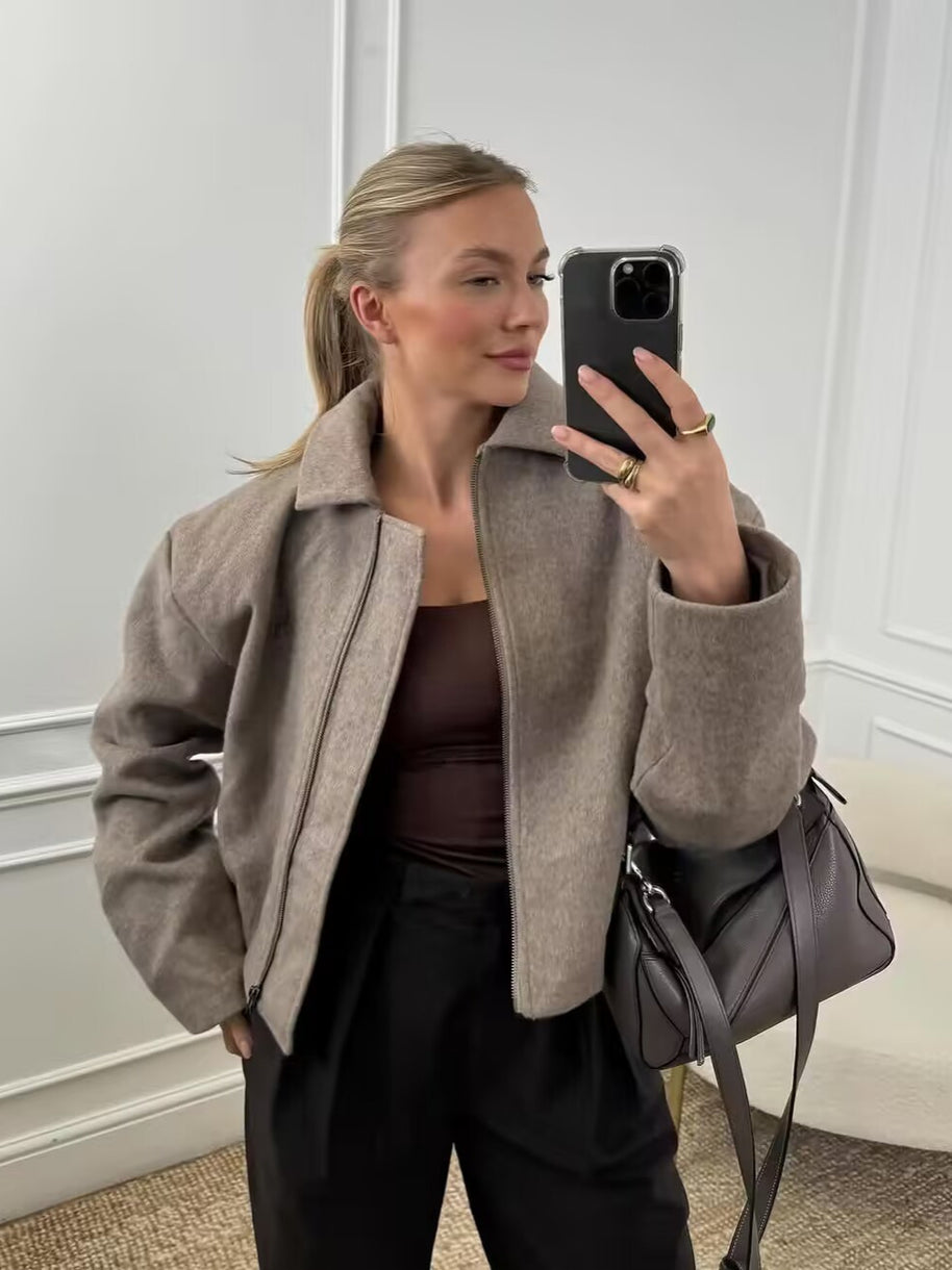 Damen sportliche Jacke mit hohem Kragen und Reißverschluss WW