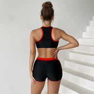 Damen Sportliche Bikinioberteil mit Reißverschluss und Shorts WW