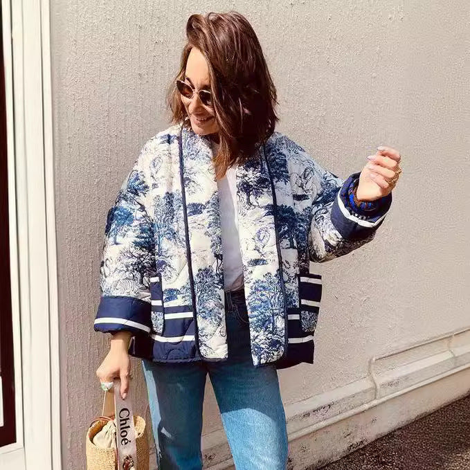 Damen Steppjacke mit modischem Muster und praktischen Taschen WW