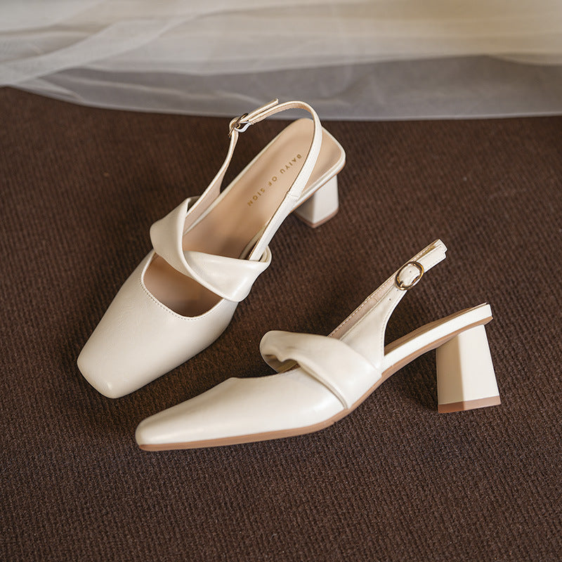 Damen Slingback Block-Absatzschuhe mit dekorativem Twist WW