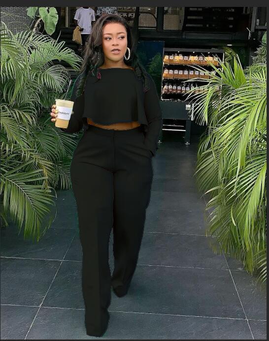 Damen stilvolles cropped Set mit weitem Hosenbein WW