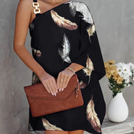 Damen asymmetrisches Minikleid mit dekorativem Schulterdetail und elegantem Design WW