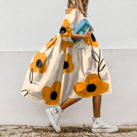 Damen Maxikleid mit blumenmotivierten Details und schwingendem Saum WW