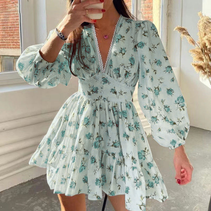 W&W Mode | V-Ausschnitt Plissiertes Kurzarm Kleid