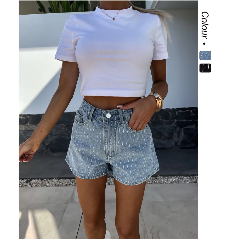 Damen Denim-Shorts mit klassischem Schnitt und feinen Nadelstreifen WW