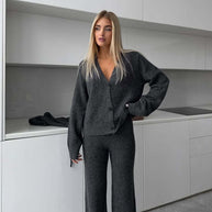 Damen Set aus weichem Strick mit Cardigan und weiten Hosen WW