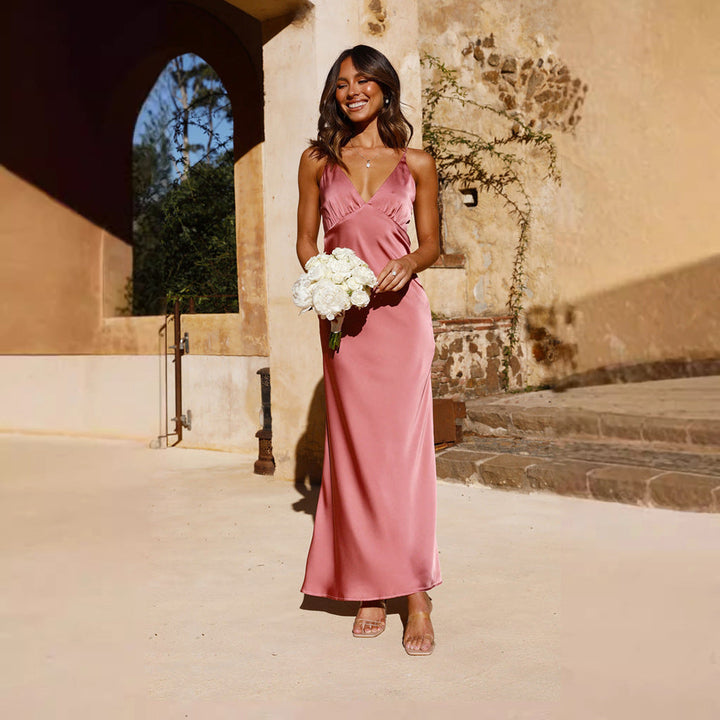 Damen Elegantes und figurbetontes Abendkleid mit tiefem V-Ausschnitt und schmalem Schnitt W&W Mode
