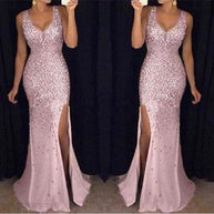Damen Funkelndes Abendkleid mit tiefem V-Ausschnitt und seitlichem Schlitz WW