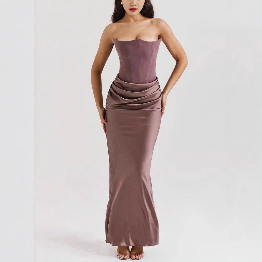 Damen Abendkleid mit figurbetontem Schnitt und eleganten Drapierungen WW