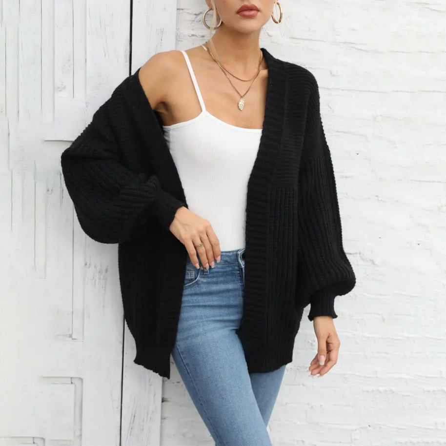 Damen Strickjacke mit oversize Schnitt und tiefem V-Ausschnitt WW