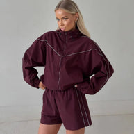 Damen sportlicher Zweiteiler mit cropped Jacke und Shorts WW