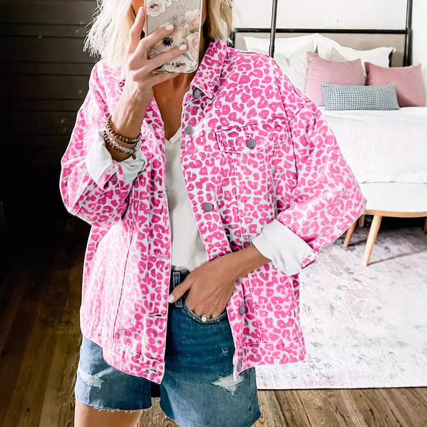 Damen Jeansjacke im angesagten Leo-Design mit lässigem Schnitt und modischen Details WW