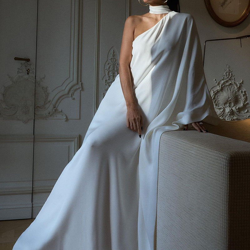 Damen elegantes One-Shoulder Abendkleid mit fließendem Stoff und schickem Kragen WW