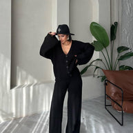 Damen Strickanzug mit weiten Ärmeln und Knopfleiste WW