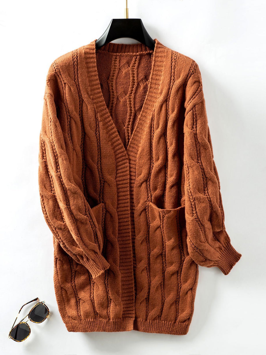 Damen Strickjacke mit V-Ausschnitt und praktischen Taschen WW