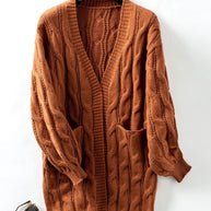 Damen Strickjacke mit V-Ausschnitt und praktischen Taschen WW