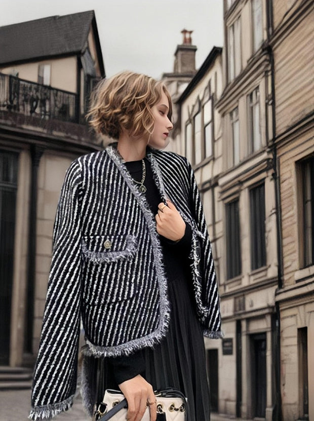 Damen Strickjacke mit Struktur und eleganten Knopfdetails WW