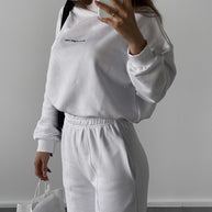 Damen sportlicher Lounge-Anzug mit hohem Kragen und weiten Ärmeln WW