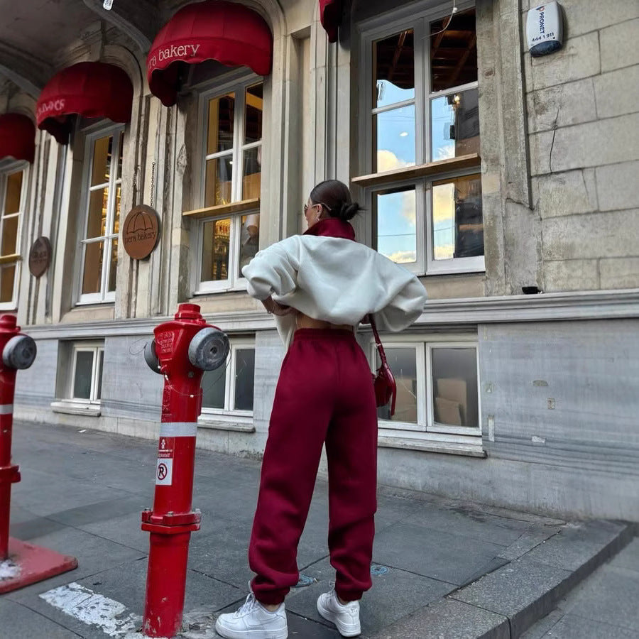 Damen Relaxed-Fit Sweatshirt und komfortable Sporthose Set WW