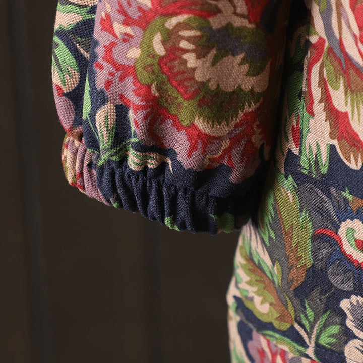 W&W Mode | Langer Mantel im Vintage-Stil mit Blumendruck