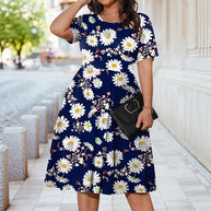 Damen Midikleid mit floralem Design und elegantem Schnitt WW