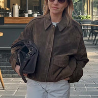 Damen lässige Wildlederjacke mit praktischen Taschen und hochgeschlossenem Kragen WW