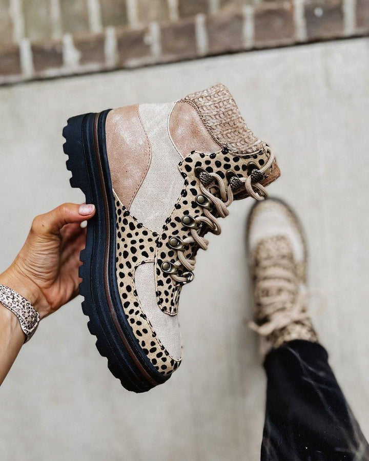 Damen Stiefel in Khaki für Stadt und Outdoor