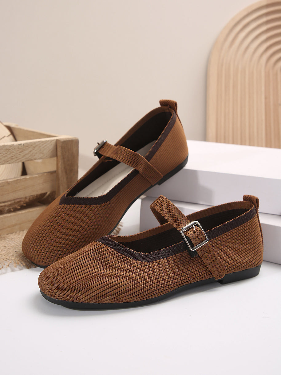 Damen Ballerinas mit verstellbarem Riemen und strukturiertem Obermaterial WW